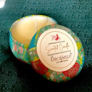 Hand Crafted 4 oz soy candle decorative tin